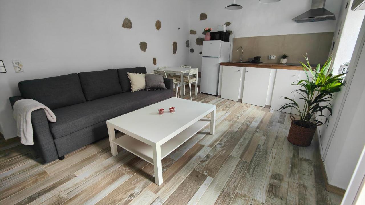 埃尔米瓜Casa Carlota公寓 外观 照片